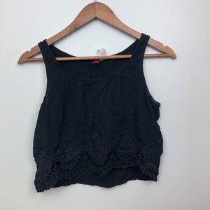 🌼H&M Black🖤 Cute Cropped Lacy Tank Top